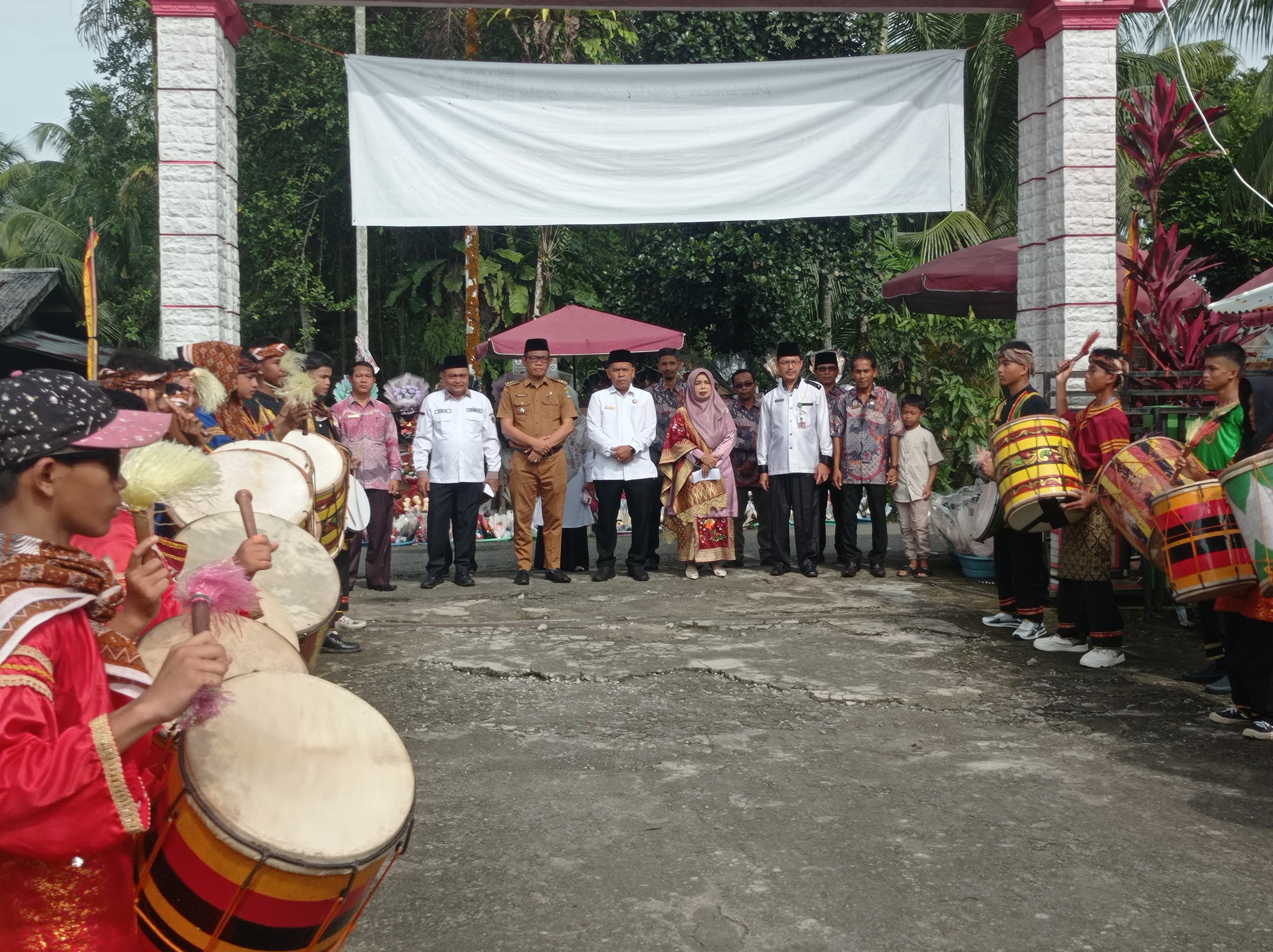 Kunjungan Camat 2x11 Kayutanam ke MAN 1 Padang Pariaman 